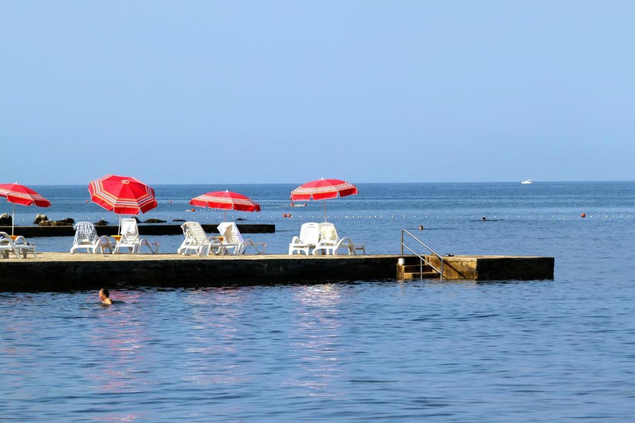 Apartments With A Parking Space Umag - 7039 외부 사진